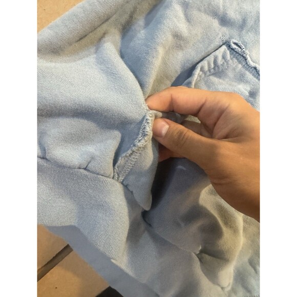 Vintage Rainforest Cafe MGM Grand Las Vegas Sweatshirt Blue Kids XXL Hoodie - Picture 4 of 11